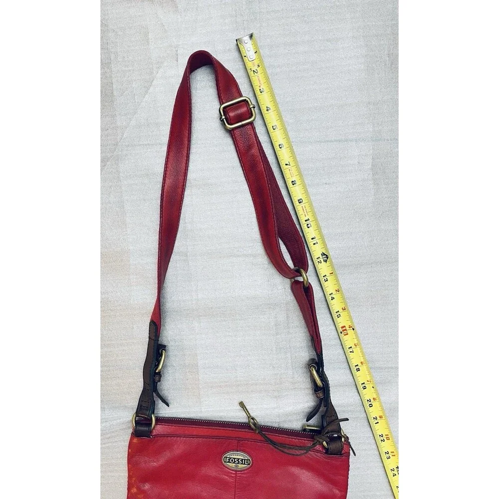 Fossil Magenta Pink Leather Crossbody Bag Purse Soft Cowhide ~ 11"x10"  VGUC - Picture 5 of 12